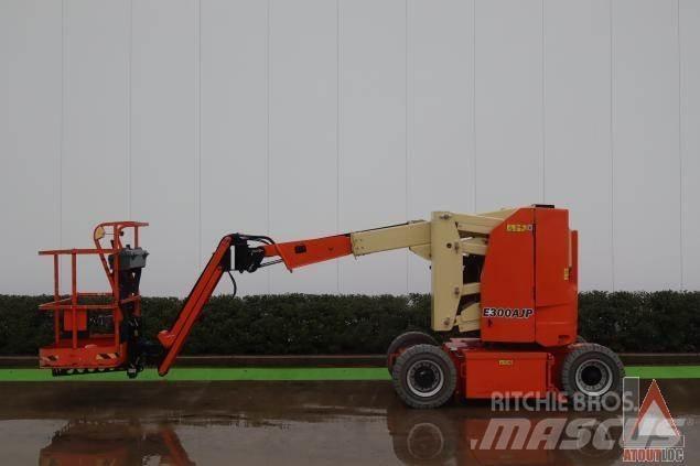 JLG E300AJP Gelenkteleskoparbeitsbühnen