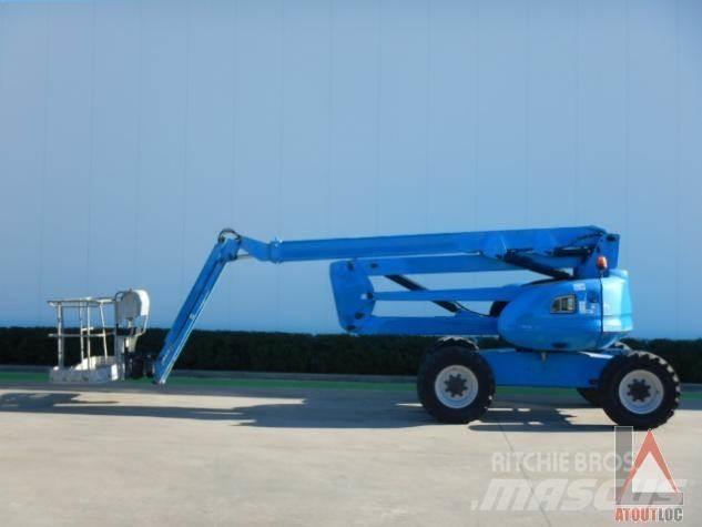 Manitou 200 ATJ Gelenkteleskoparbeitsbühnen