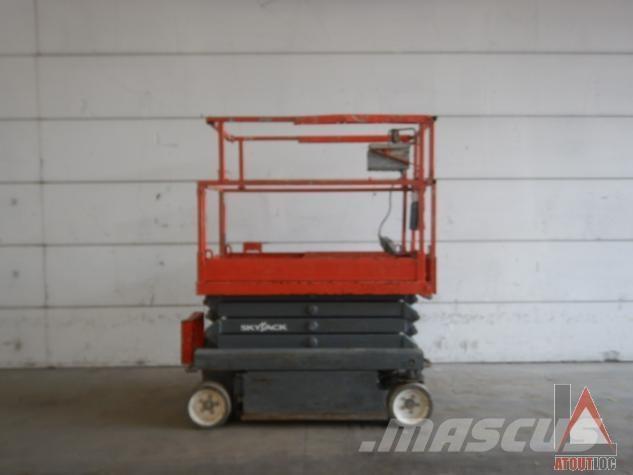 SkyJack SJ3219 Gelenkteleskoparbeitsbühnen