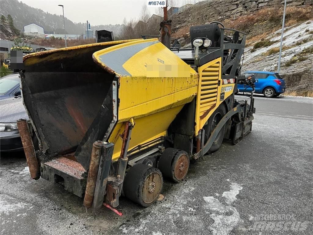 Bomag BF 300P Strassenfertiger