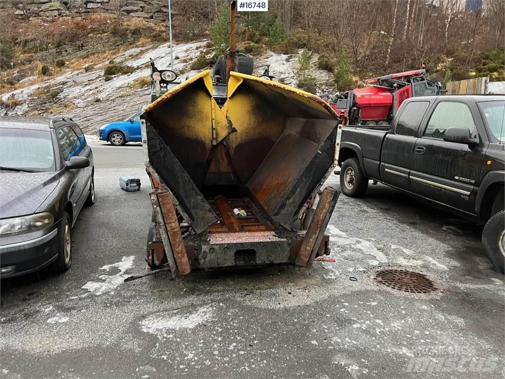 Bomag BF 300P Strassenfertiger