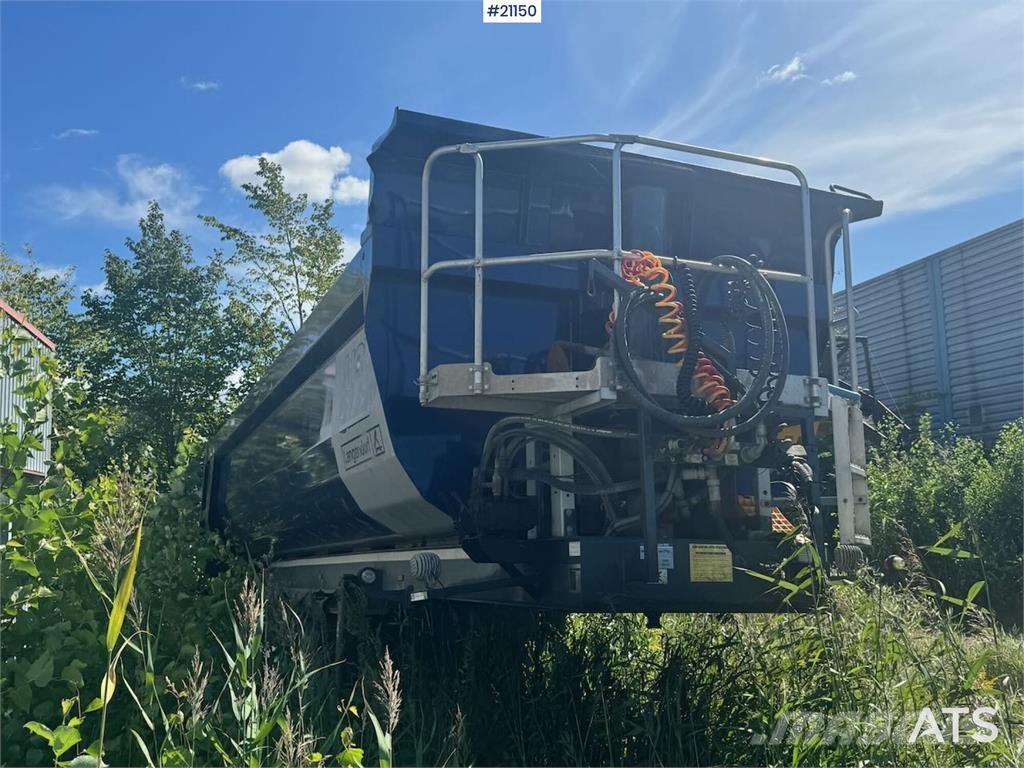 Lagendorf Tippsemi Kippladerauflieger
