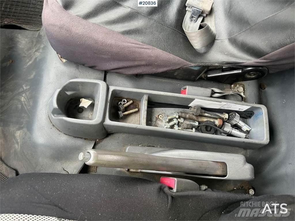 Mitsubishi Fuso Pritschenwagen/Pritschenwagen mit Seitenklappe