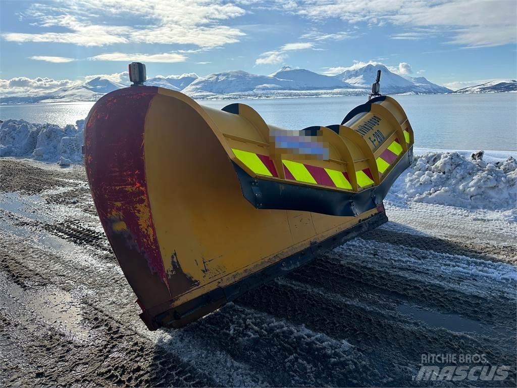  Saltvikplogen F-280 Sonstige Baumaschinen