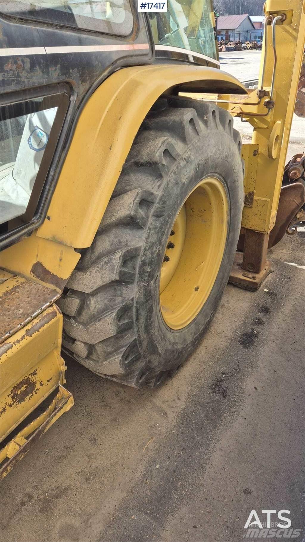 CAT 428D Baggerlader