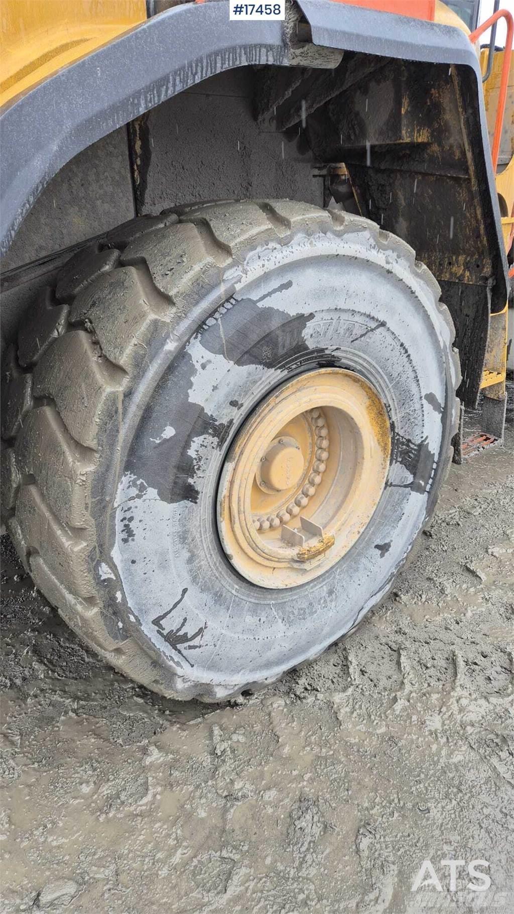 Volvo L220H Radlader