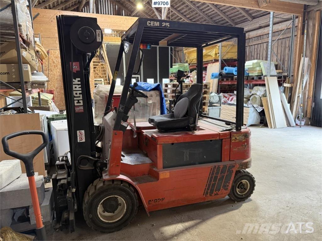Clark CEM 25 Heftrucks overige