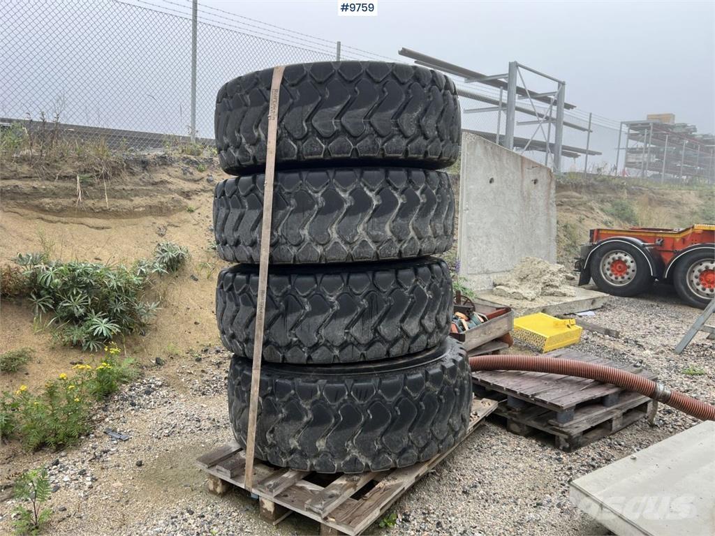  Däck med fälg 20,5R25 Andere Zubehörteile