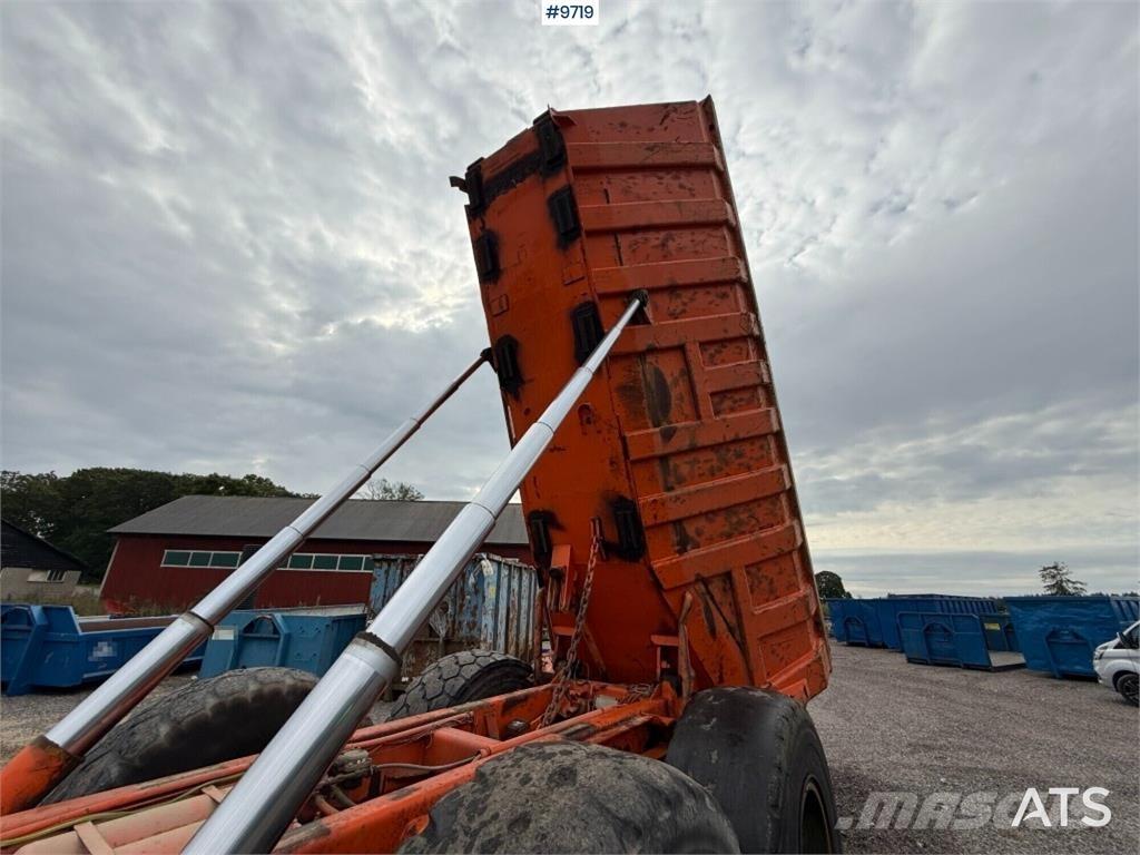 Volvo BM S860 Dumper - Knickgelenk
