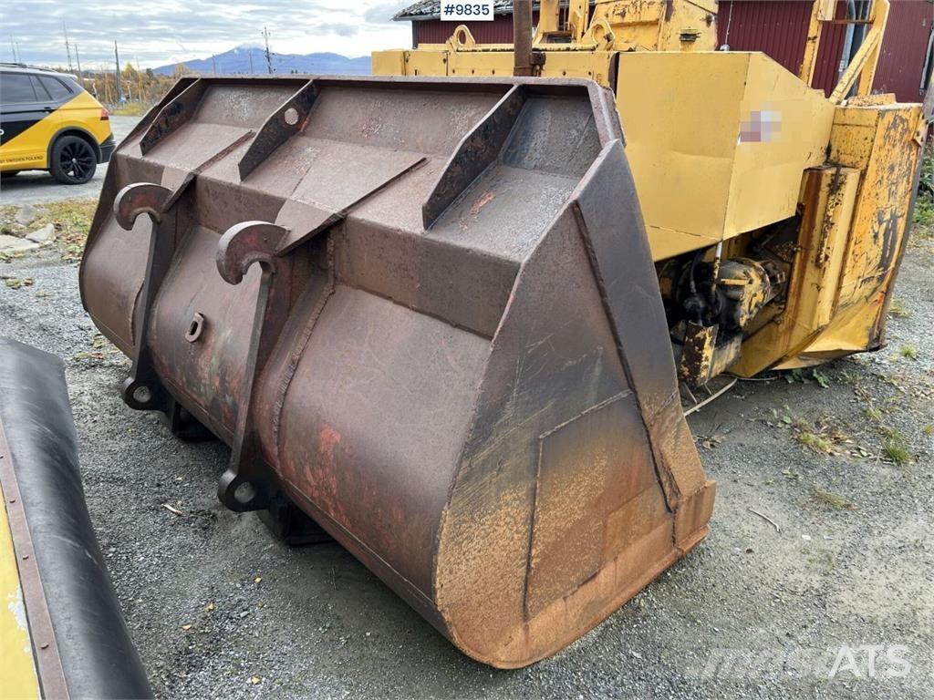 Volvo L180C Radlader