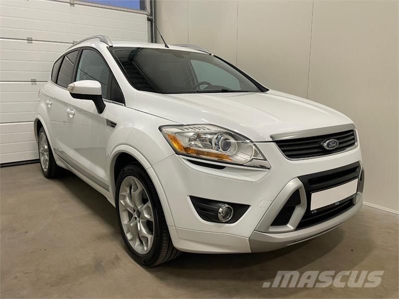 Ford Kuga PKWs