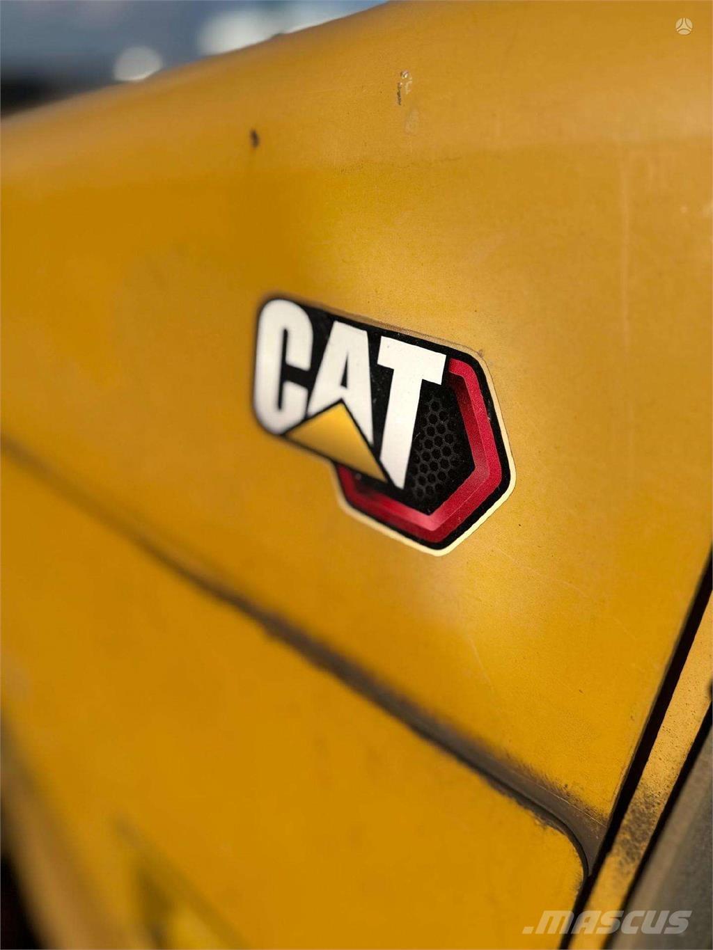 CAT D5 K Bulldozer