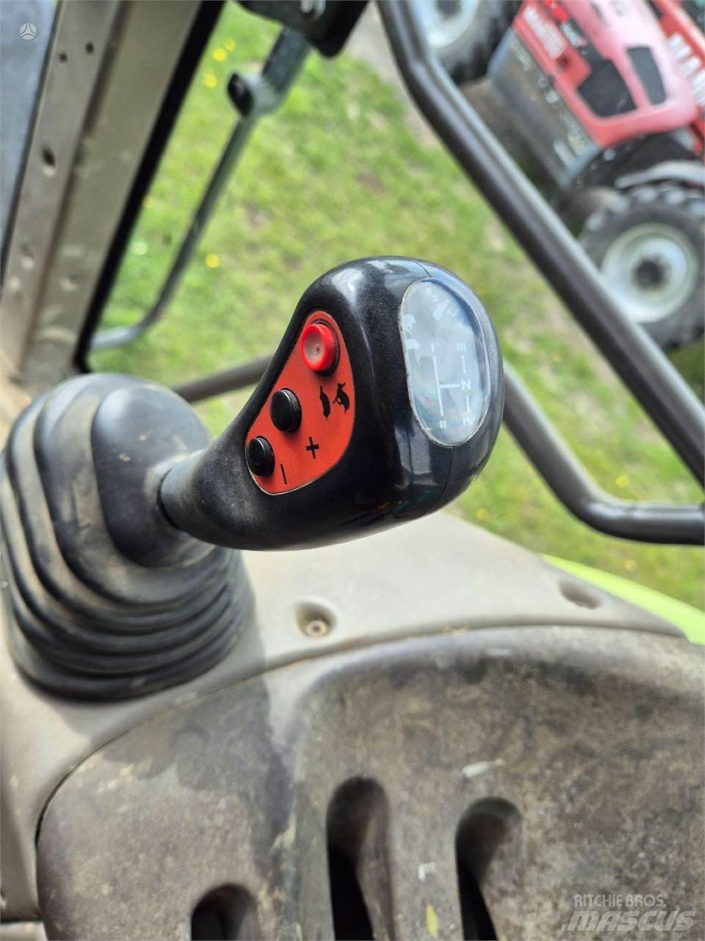 CLAAS ARES 696 RZ Traktoren