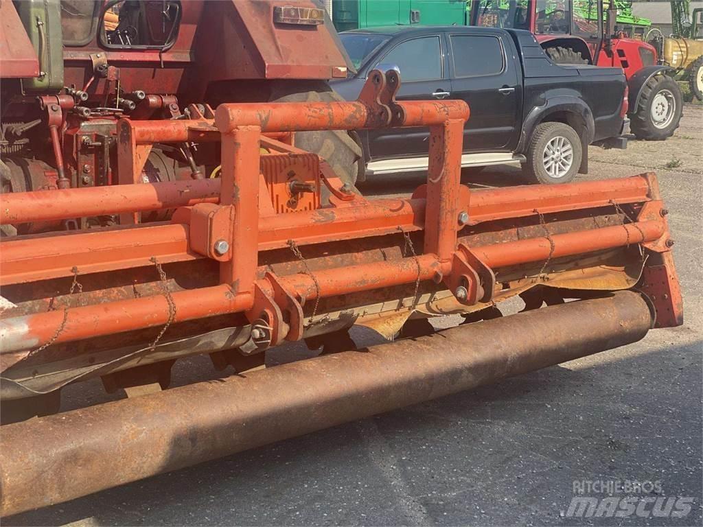 Dücker 300 Mähwerke