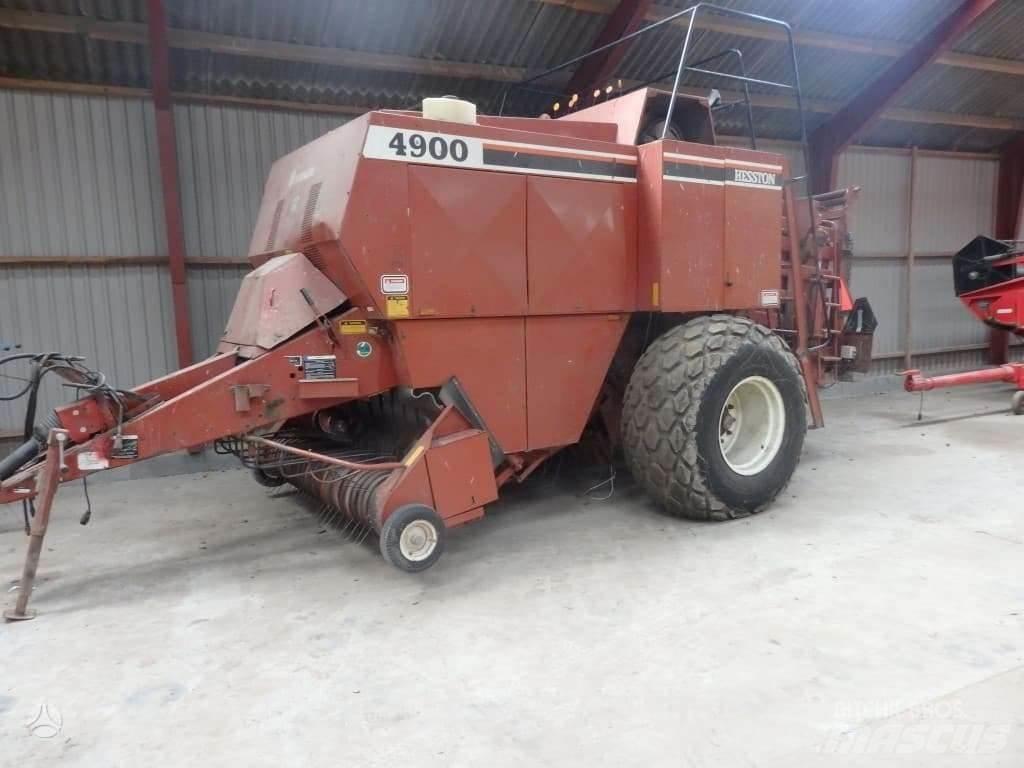 Hesston 4900 Rundballenpressen