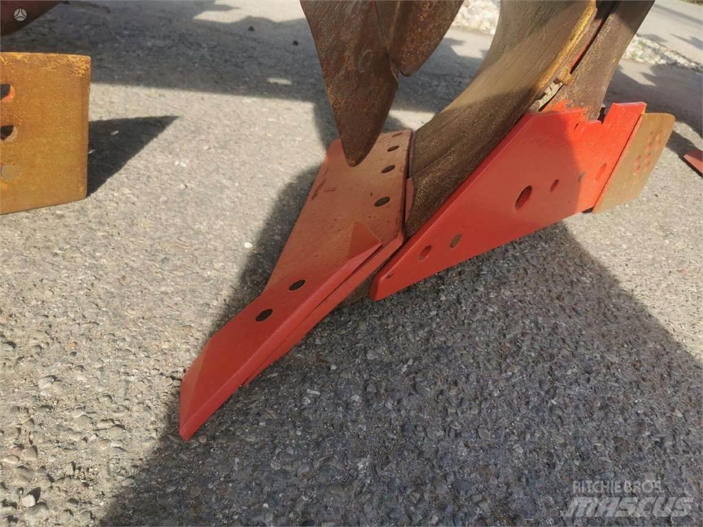 Kverneland F160 Konventionelle Pflüge