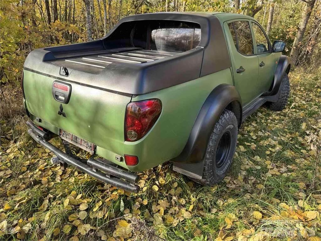 Mitsubishi  PKWs