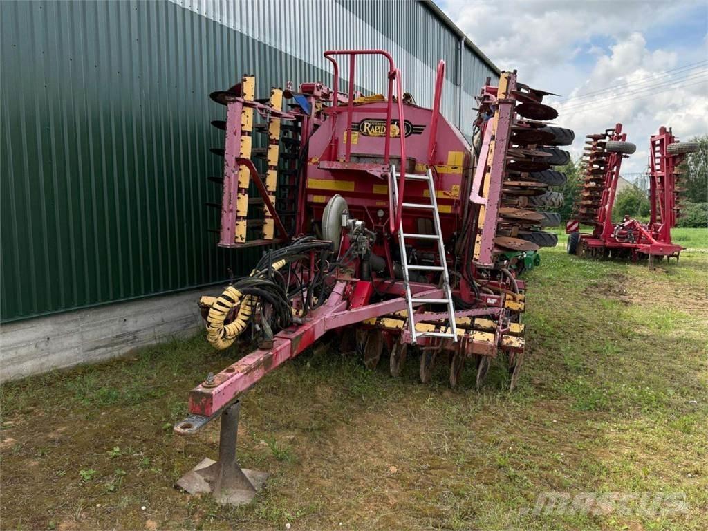 Väderstad RAPID A Drillmaschinen