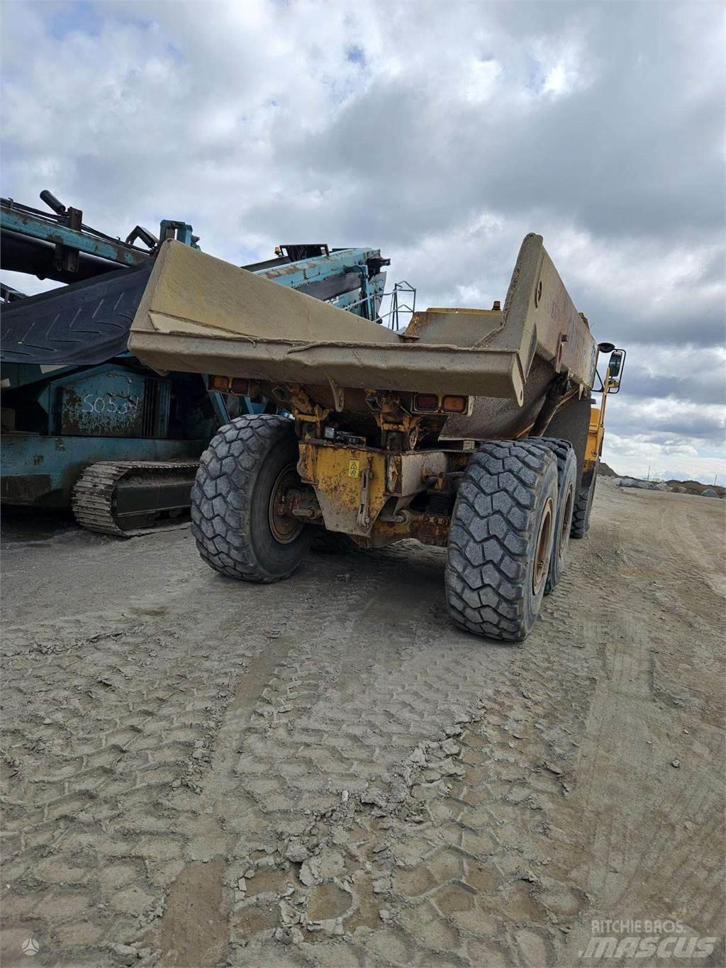 Volvo A25D Dumper - Knickgelenk