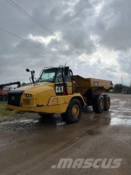 CAT 725C Dumper - Knickgelenk