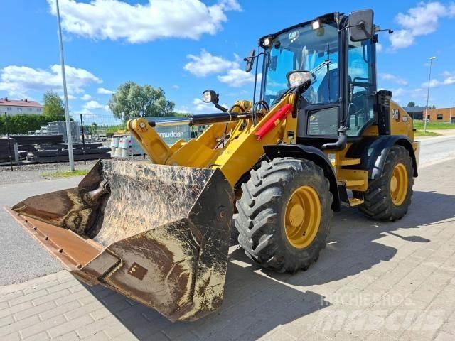 CAT 908 Radlader