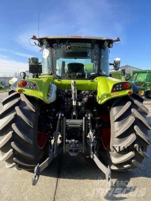 CLAAS Arion 440 Traktoren