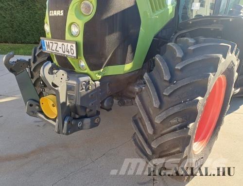 CLAAS ARION 550 Traktoren