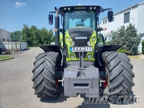 CLAAS Axion 810 Traktoren