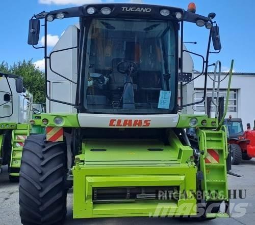 CLAAS Tucano 440 Mähdrescher