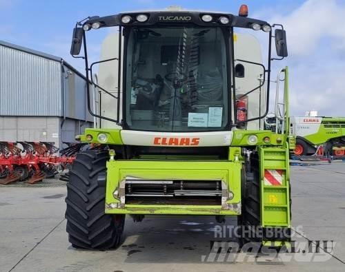 CLAAS Tucano 440 Mähdrescher