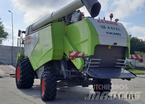 CLAAS Tucano 440 Mähdrescher