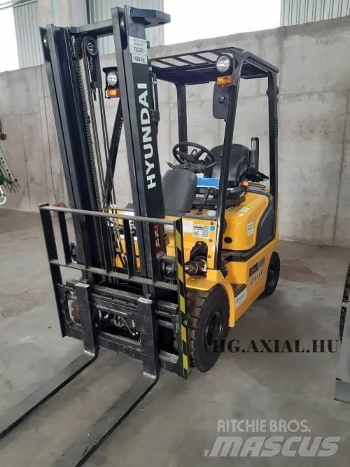 Hyundai 15L-7M Sonstige Landmaschinen