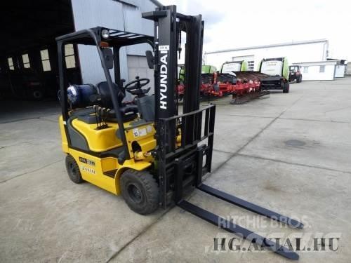 Hyundai 20L-7M Sonstige Landmaschinen