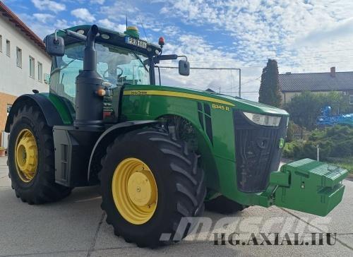 John Deere 8345R Traktoren