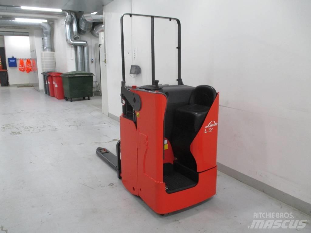 Linde L12LS Zelfrijdende stapelaars