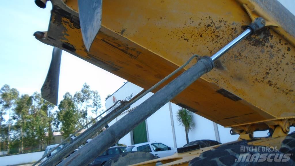 Volvo A 25 E Dumper - Knickgelenk