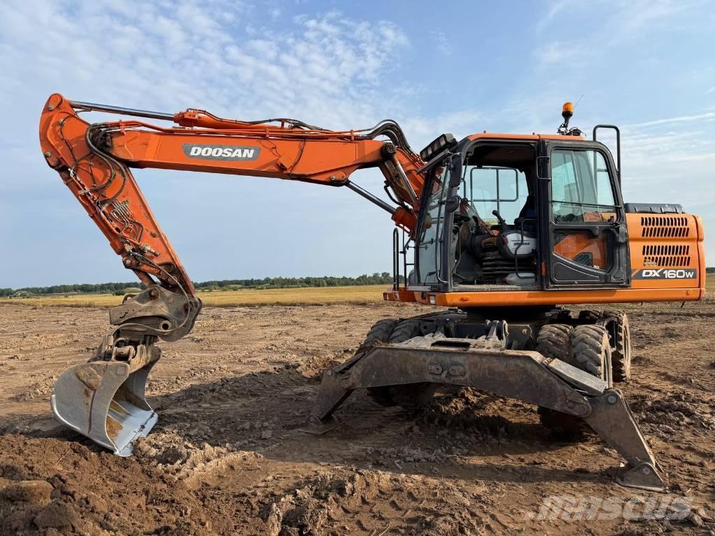 Doosan DX 160 W-3 Mobilbagger