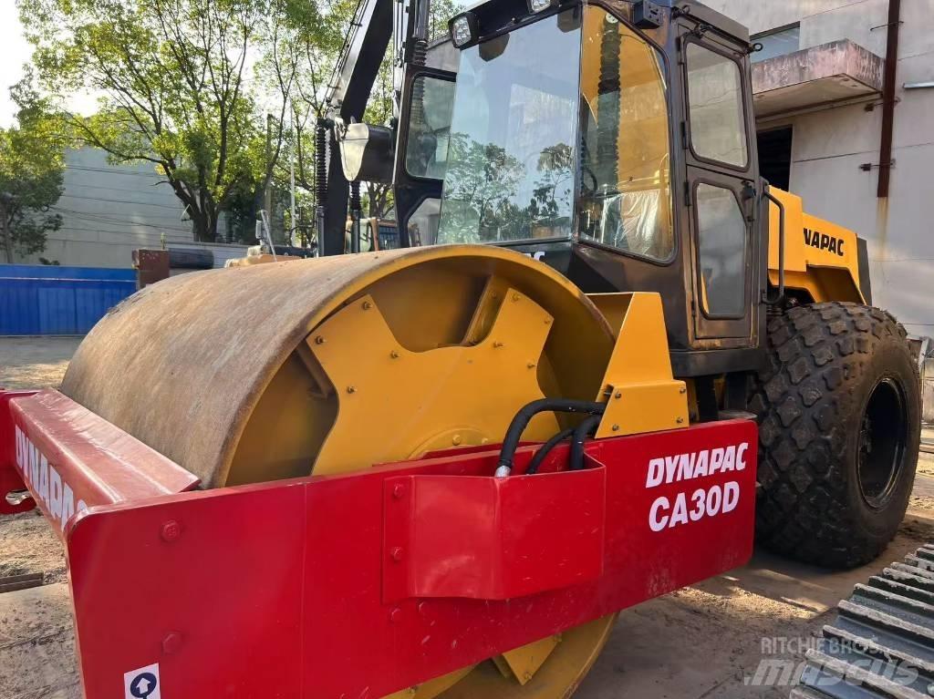 Dynapac CA 30 D Walzenzüge
