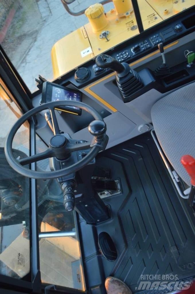 Volvo EW 60 E Mobilbagger