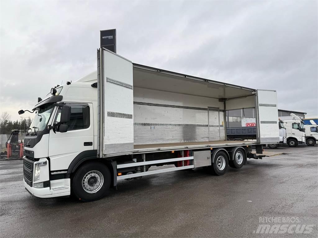 Volvo FM380 6x2 Kofferaufbau