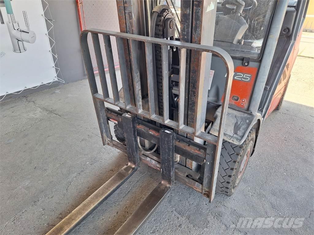 Linde H25 T-01 Sonstige Baumaschinen