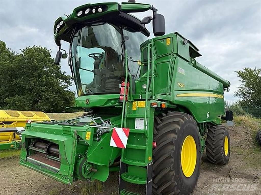 John Deere T560i Mähdrescher