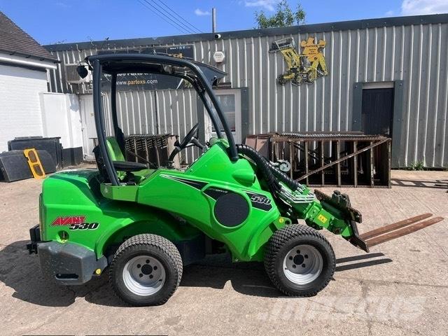 Avant M530 Minilader