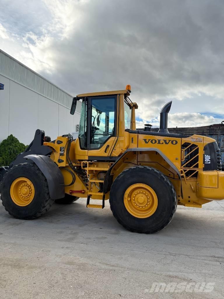 Volvo L 90 F Radlader