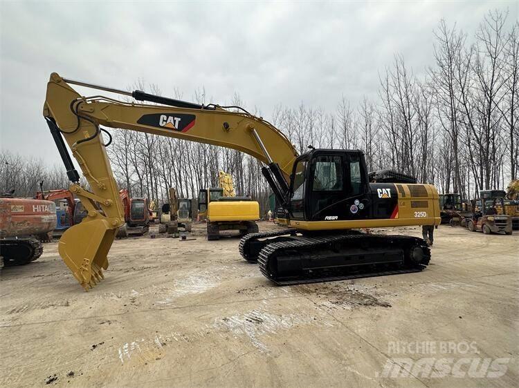 CAT 325D2 Raupenbagger