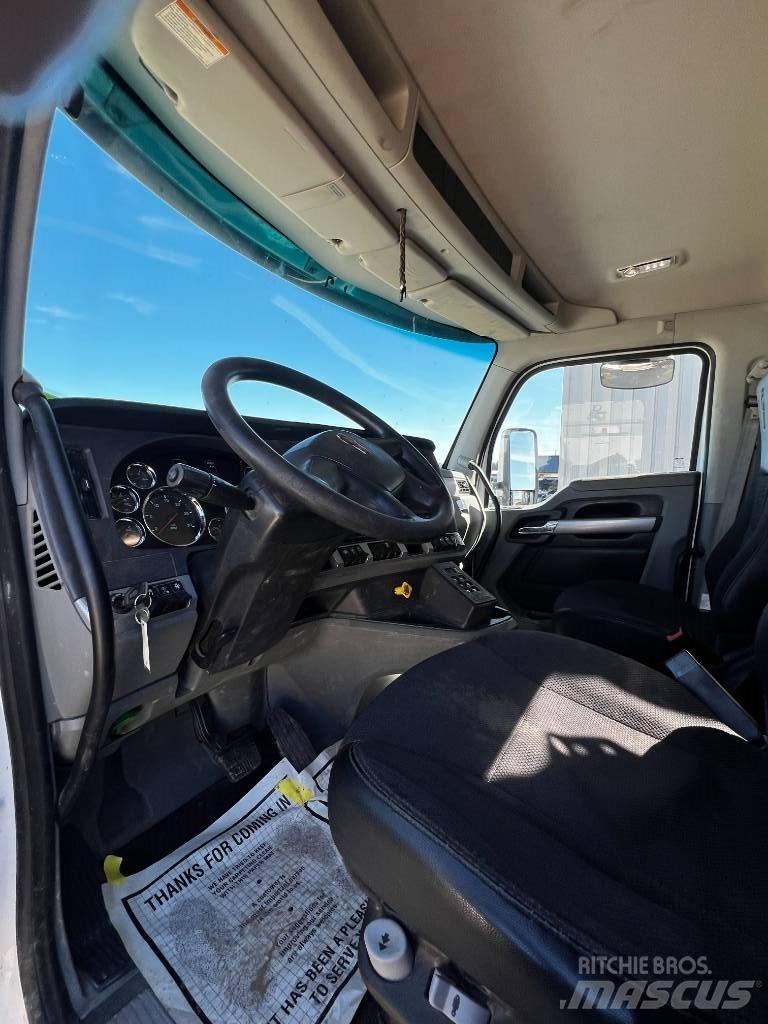Kenworth T880 Saug- und Druckwagen