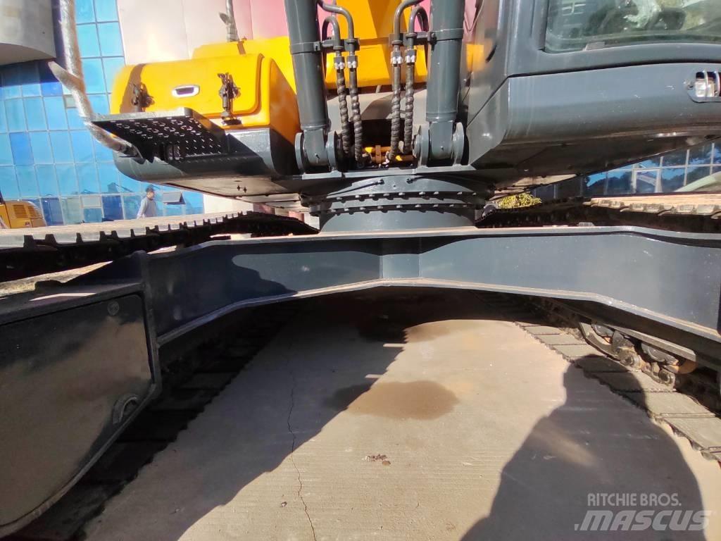 Hyundai 220LC-9S Raupenbagger
