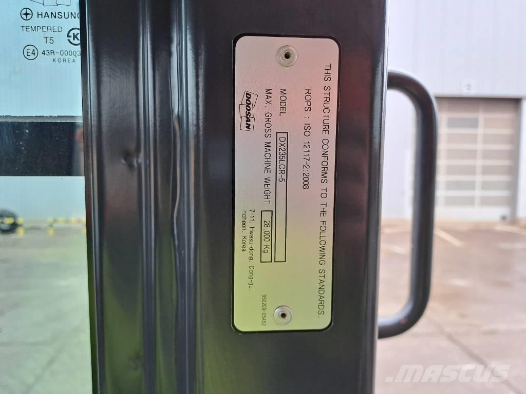 Doosan DX 235 LCR-5 Raupenbagger