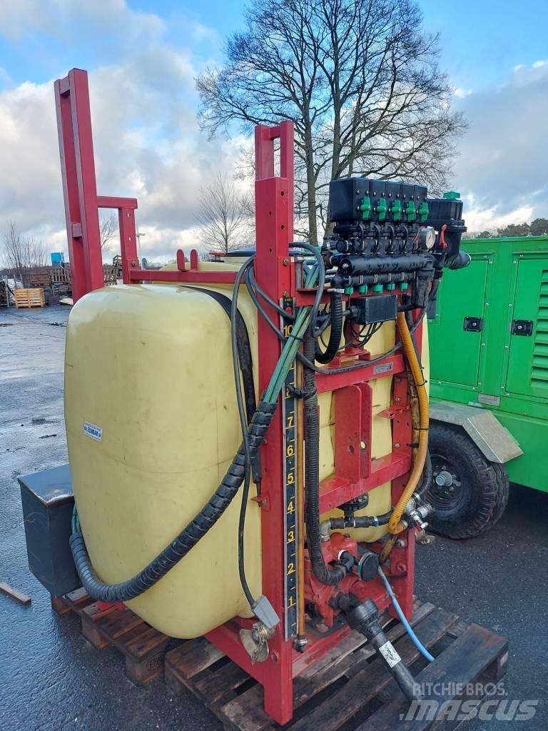 Hardi 1000 liter Anbauspritzen