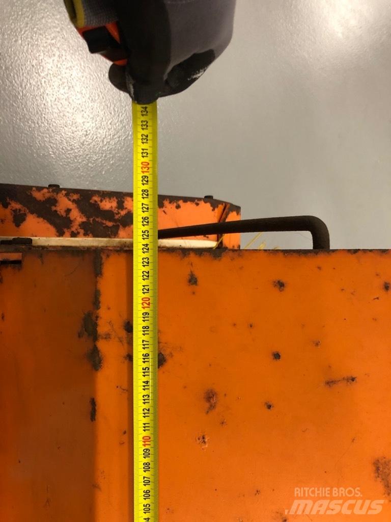 HWH Kost 125 Kompakttraktor-Aufsätze